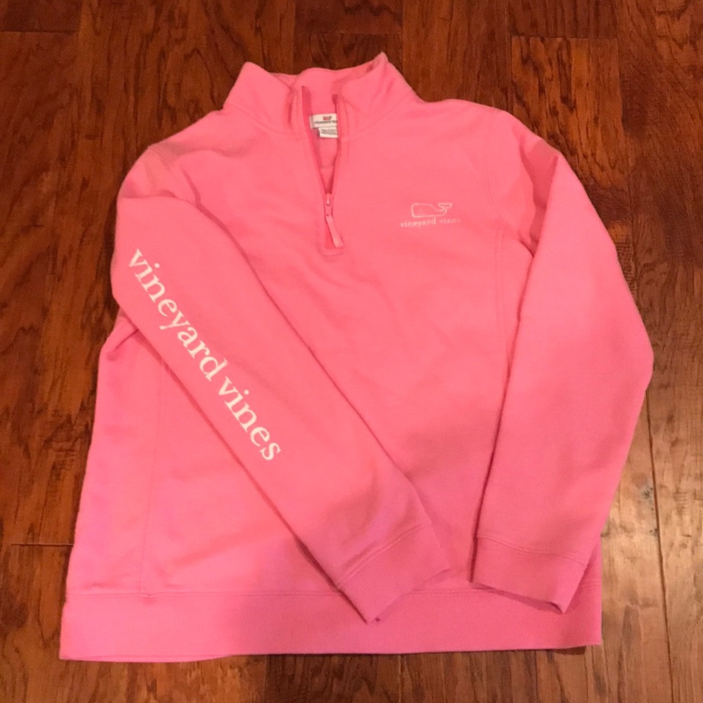Pink vineyard vines pullover